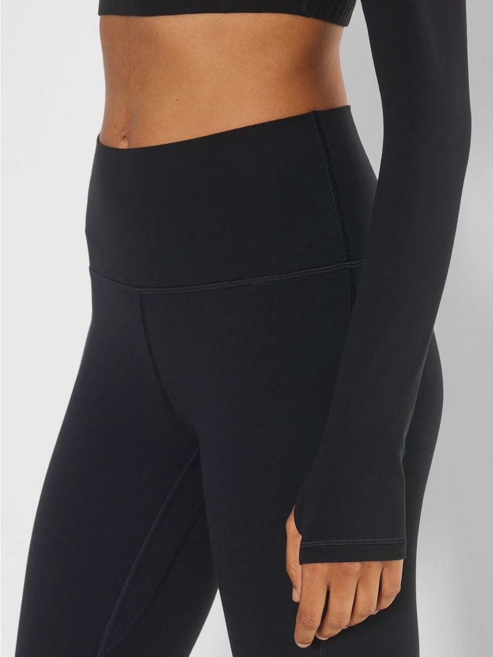 NEW!! Women’s Aritzia Butter Black High-Rise Cheeky Flare Leggings Size 2 - Picture 5 of 9